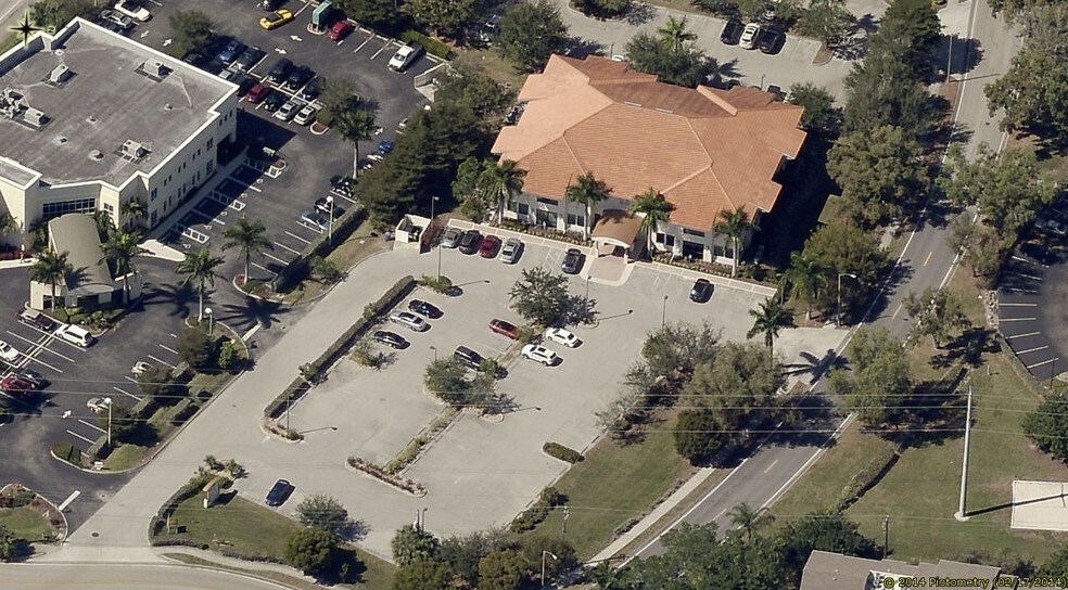 More Photos Of 1591 Hayley Ln, Fort Myers Office For Lease