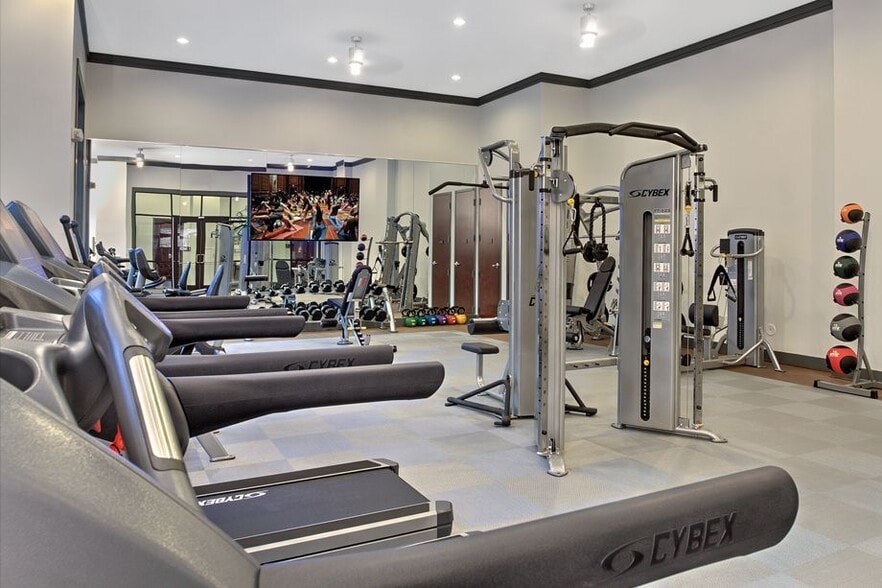 More Photos Of 1750 Camden Rd, Charlotte Apartments For Lease