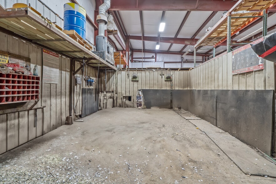 More Photos Of 8568 Brewerton Rd, Brewerton Auto Salvage Facility For Sale