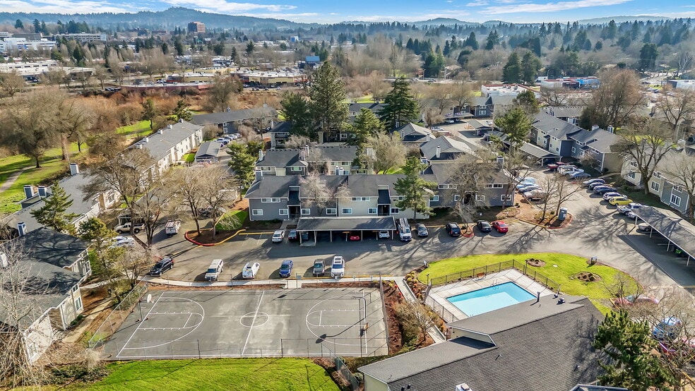 More Photos Of 10200 SW Conestoga Dr, Beaverton Multifamily For Sale