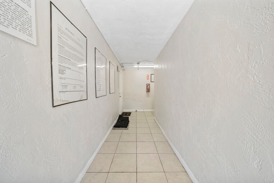 More Photos Of 602-608 NW 1st St, Dania Apartments For Sale