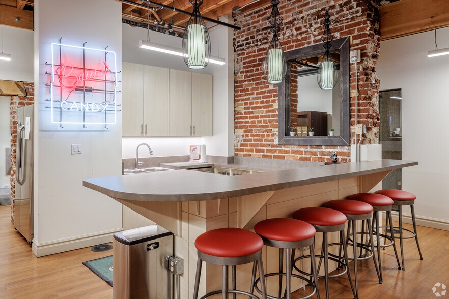 More Photos Of 1512-1514 Curtis St, Denver Loft Creative Space For Lease