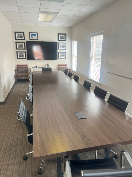 More Photos Of 324 Cherokee St NE, Marietta Office For Sale