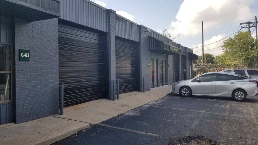 More Photos Of 8711 Burnet Rd, Austin Light Distribution For Lease