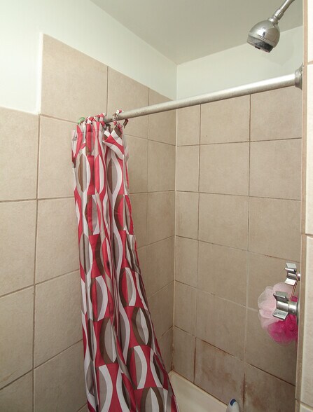 More Photos Of 2035 E Allegheny Ave, Philadelphia Apartments For Sale