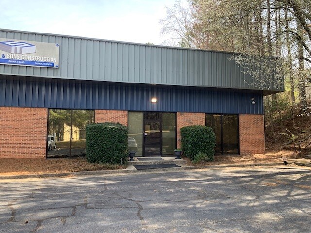 Primary Photo Of 8181 Industrial Pl, Alpharetta Light Distribution For Lease