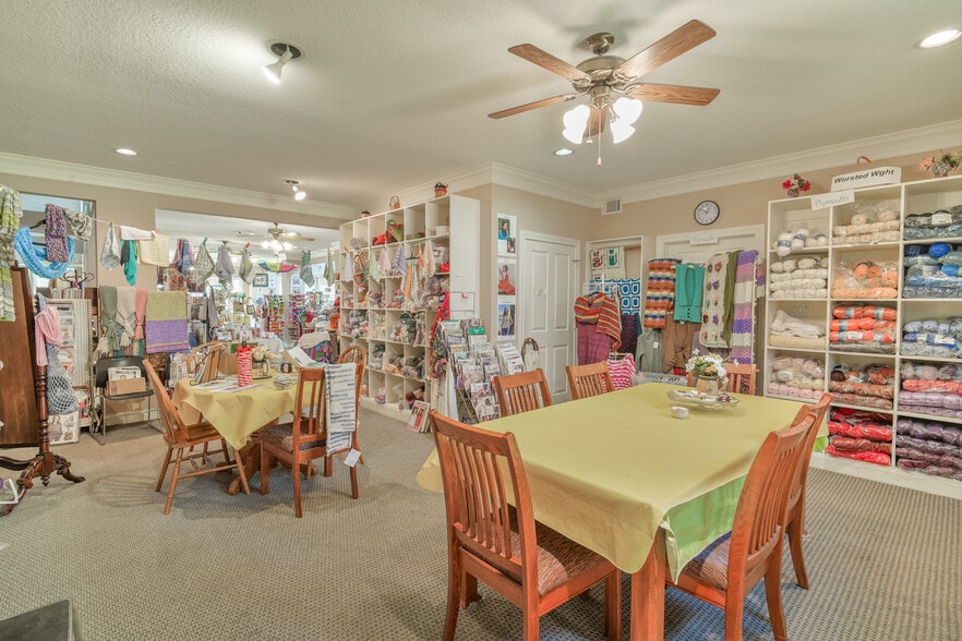 More Photos Of 12682 Shiloh Church Rd, Houston Office Residential For Sale