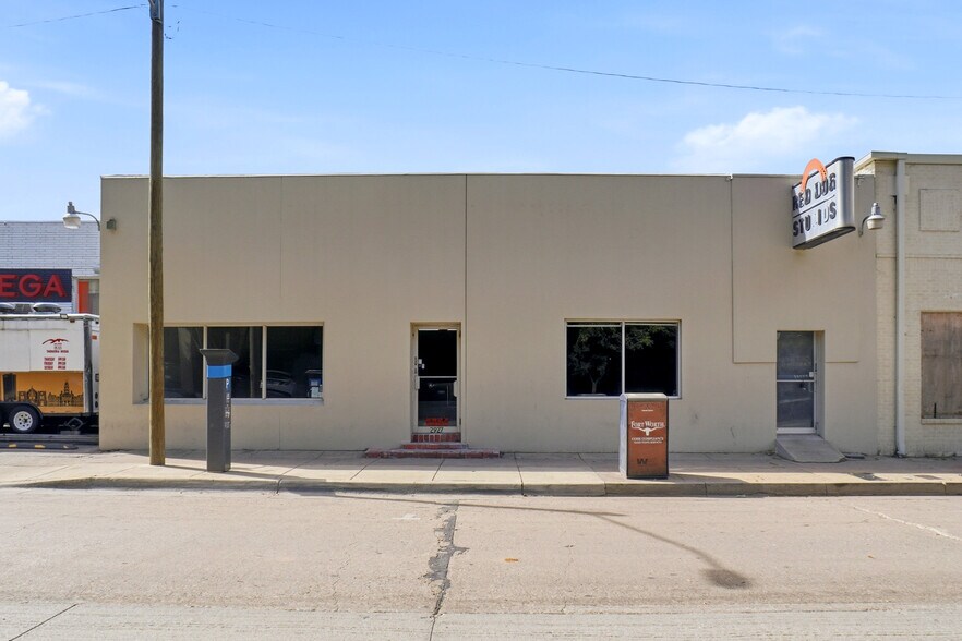 Primary Photo Of 2927 Morton St, Fort Worth Storefront For Lease