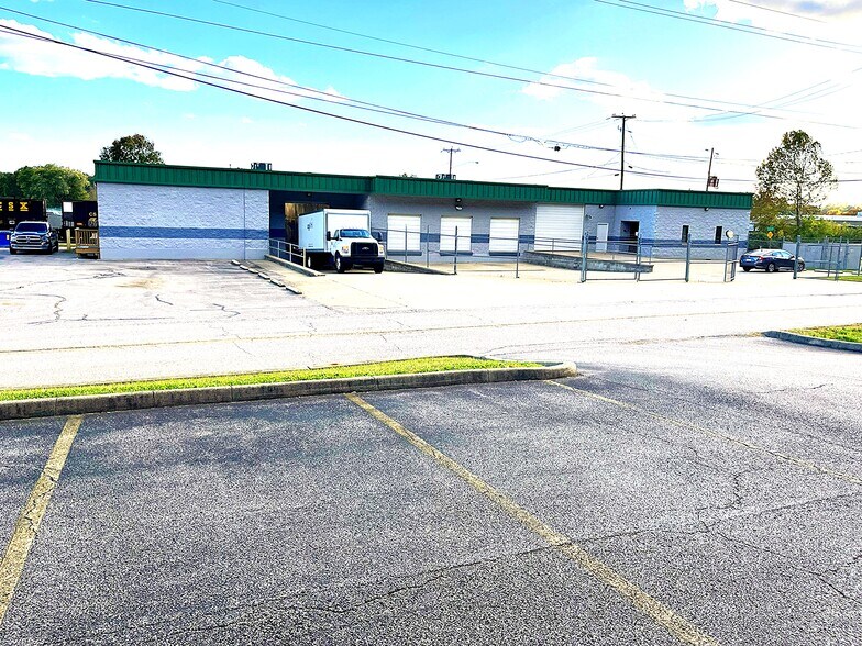 More Photos Of 235 Terrace Ave, Huntington Unknown For Lease