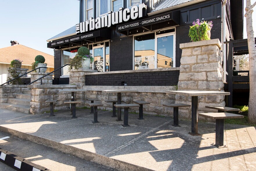 Primary Photo Of 2206 8th Ave S, Nashville General Retail For Sale