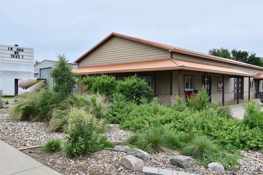 More Photos Of 102 E 6th Ave, Fort Pierre Office For Sale