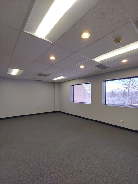 More Photos Of 393 S Harlan St, Lakewood Medical For Lease