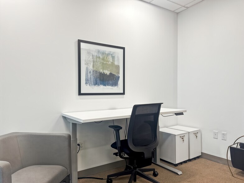 More Photos Of 1300 1st St, Napa Coworking Space