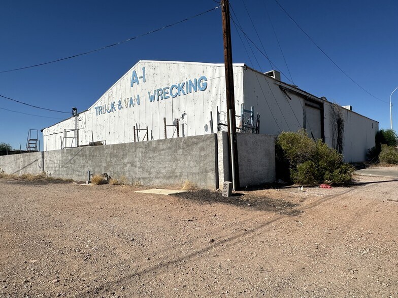 More Photos Of 1708 S Tomahawk Rd, Apache Junction Industrial For Sale