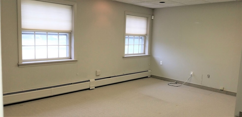 More Photos Of 1111 Clifton Ave, Clifton Medical For Lease