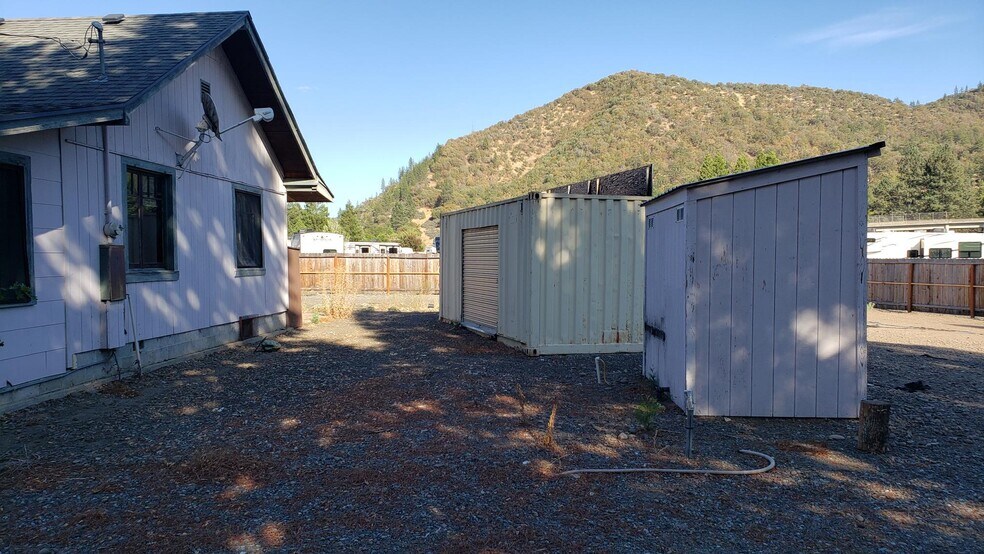 More Photos Of 175 Rogue River Hwy, Gold Hill Office For Sale