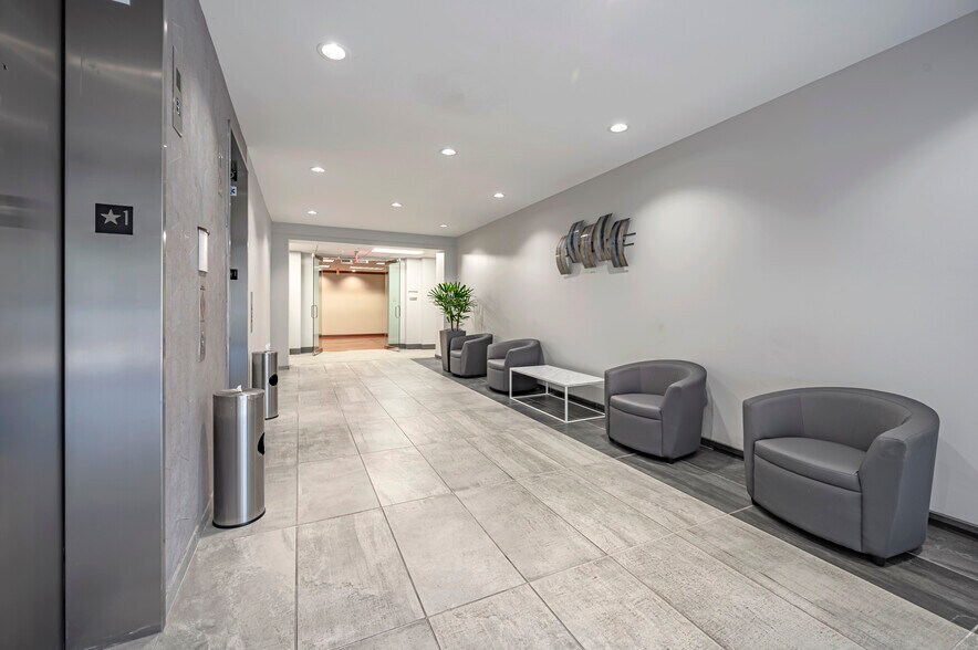 More Photos Of 1955 Lake Park Dr SE, Smyrna Medical For Lease