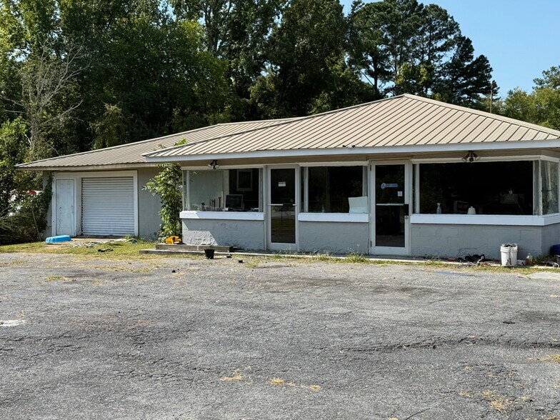 Primary Photo Of 720 Atlanta Hwy, Rockmart Freestanding For Sale