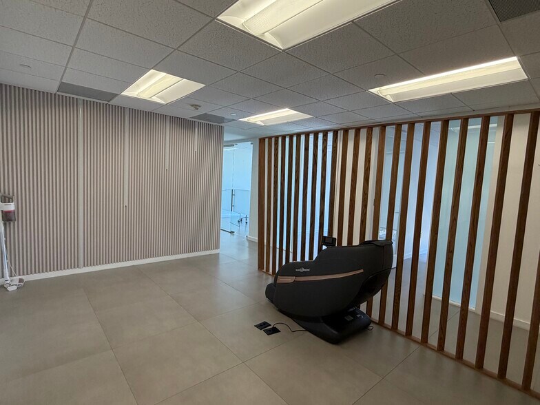 More Photos Of 150 SE 2nd Ave, Miami Office Residential For Lease