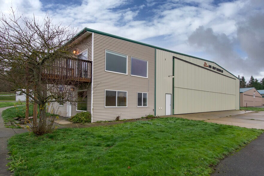 More Photos Of 191 Airport Rd, Port Townsend Airplane Hangar For Lease