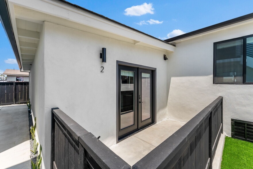 More Photos Of 2722 Nye St, San Diego Apartments For Sale