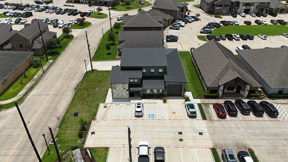 More Photos Of 640 S Peek Rd, Katy Loft Creative Space For Sale