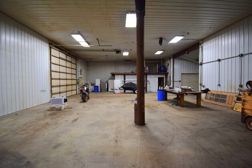 More Photos Of 9422 E Bellview Rd, Mount Vernon Industrial For Sale