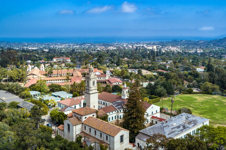 More Photos Of 2300 Garden St, Santa Barbara Schools For Sale