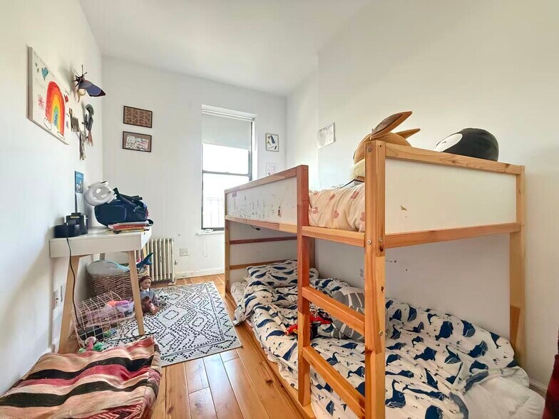 More Photos Of 400 5th Ave, Brooklyn Apartments For Sale
