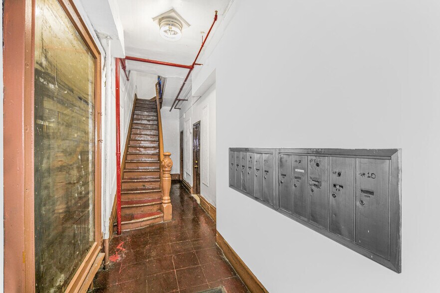 More Photos Of 30 W 130th St, New York Apartments For Sale
