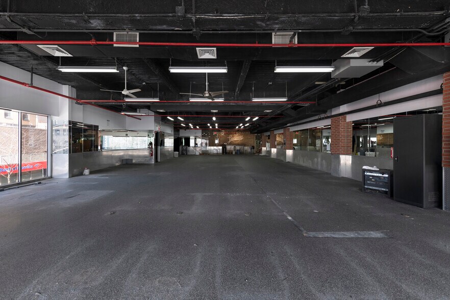 More Photos Of 100 Delancey St, New York Apartments For Lease