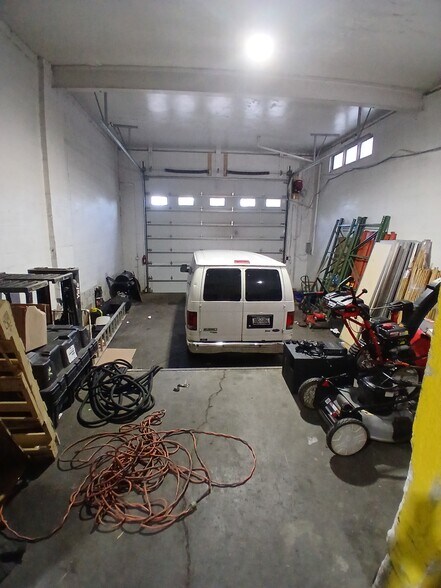 More Photos Of 20 Deyo Pl, Newburgh Warehouse For Sale