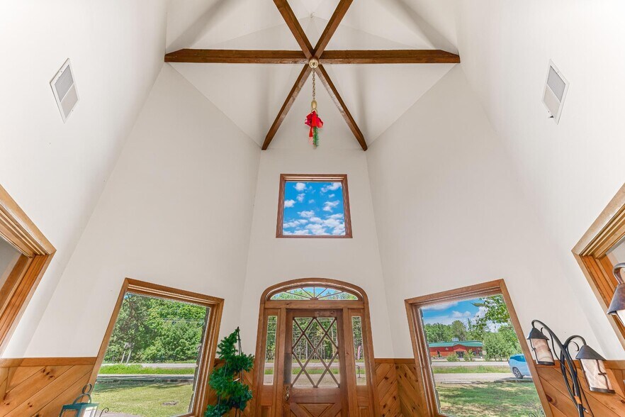 More Photos Of 7502 Highway 51, Minocqua Freestanding For Sale