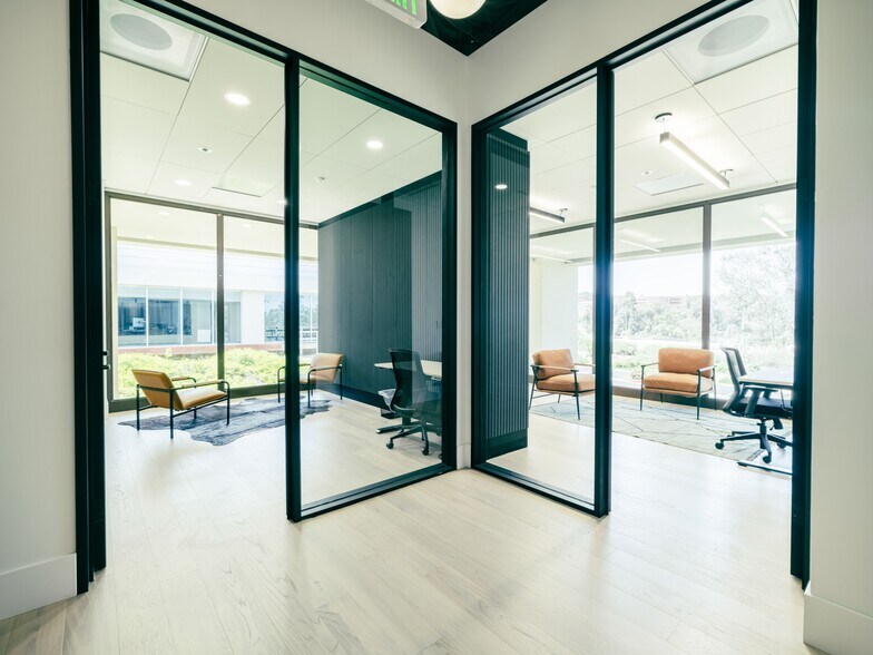 More Photos Of 17190 Bernardo Center Dr, San Diego Coworking Space