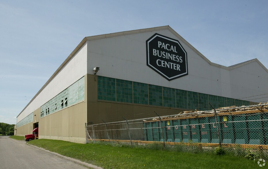 More Photos Of 2500 W County Road B, Roseville Manufacturing For Lease