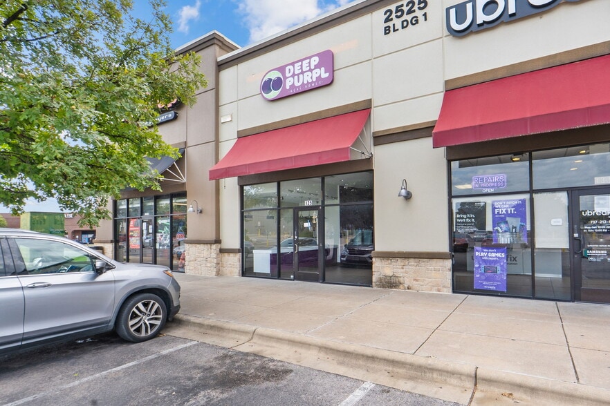 More Photos Of 2525 Anderson Ln W, Austin Unknown For Lease