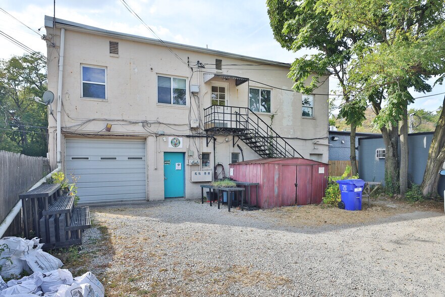 More Photos Of 4760-4764 N High St, Columbus Storefront Retail Residential For Sale