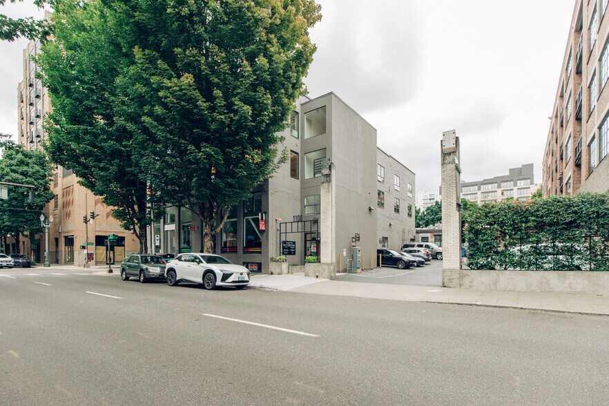 More Photos Of 1100 NW Glisan St, Portland Office For Lease
