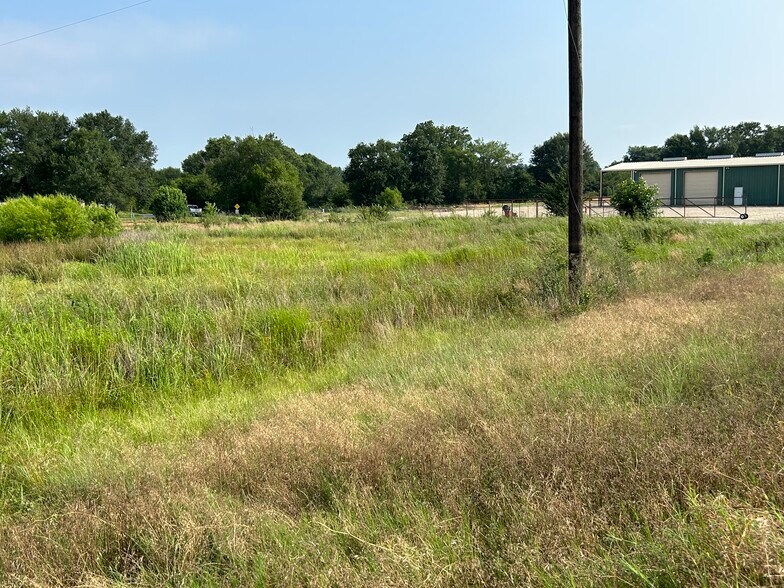 More Photos Of South US Hwy 79/84, Palestine Land For Sale