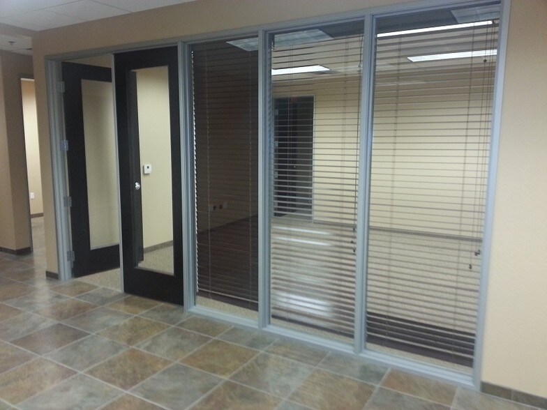 More Photos Of 333 N Dobson Rd, Chandler Office For Sale