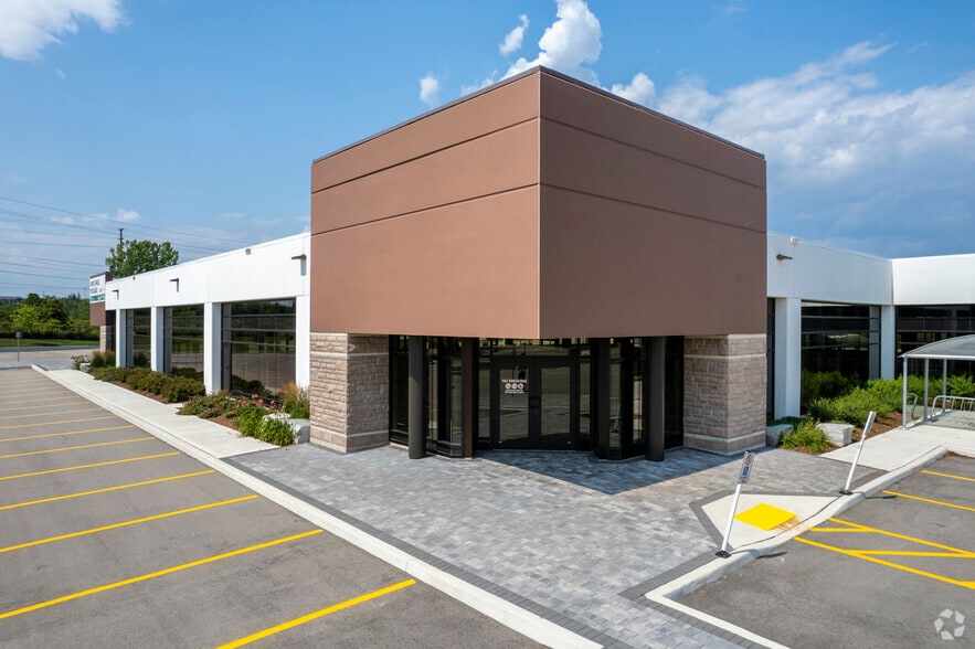 More Photos Of 3421 Superior Ct, Oakville Office For Lease