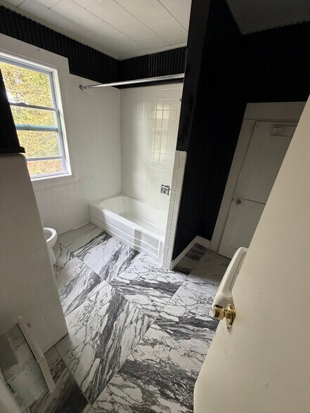 More Photos Of 80 Jefferson St, Monticello Office Residential For Sale