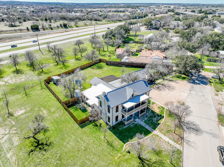 Primary Photo Of 703 Spring St, Granbury Lodge Meeting Hall For Sale