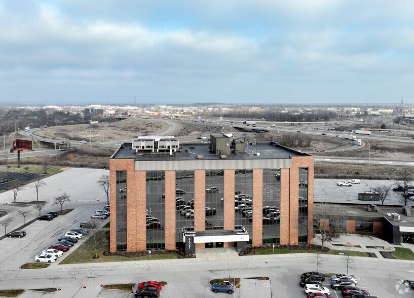 More Photos Of 6602 E 75th St, Indianapolis Office For Lease