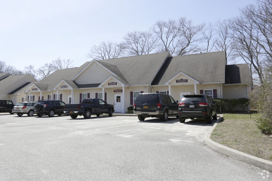 More Photos Of 5970-5976 Route 25A, Wading River Medical For Lease