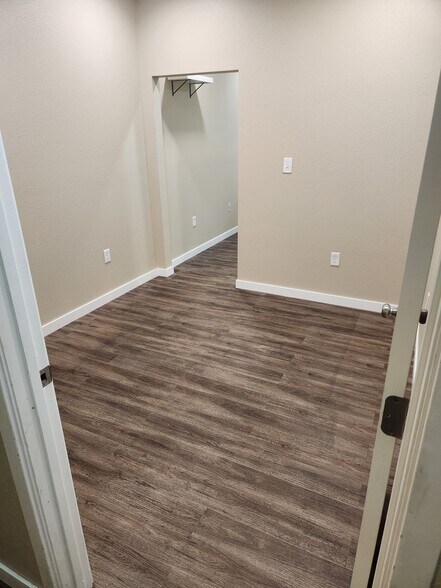 More Photos Of 11811 Upham St, Broomfield Warehouse For Lease