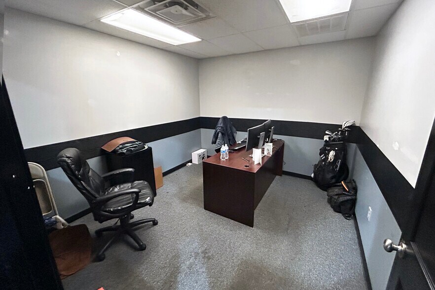 More Photos Of 129 Dishman Ln, Bowling Green Warehouse For Lease