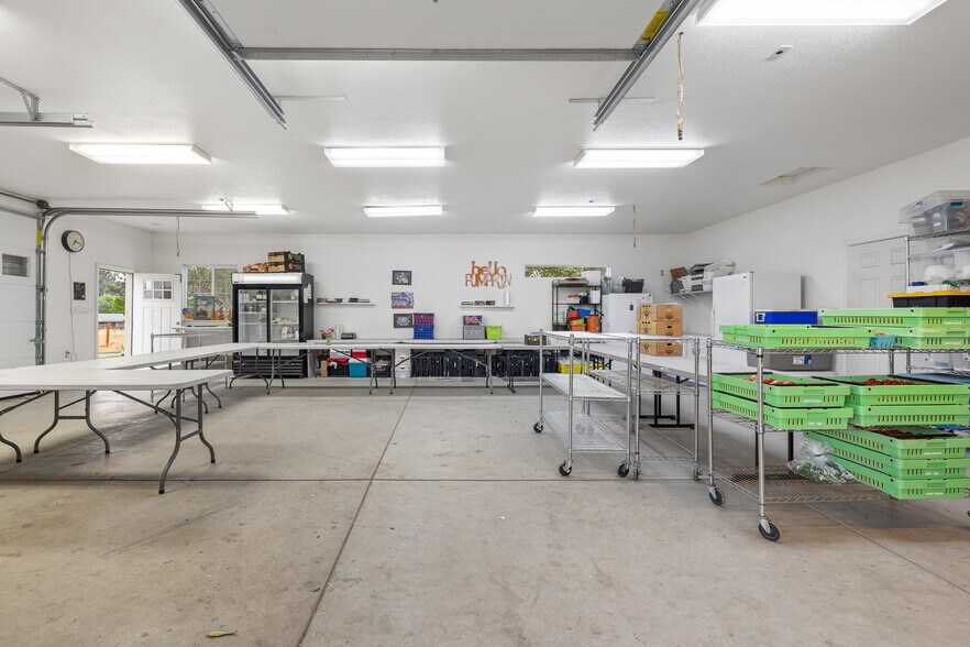 More Photos Of 6109 W Richardson Rd, Pasco Specialty For Sale