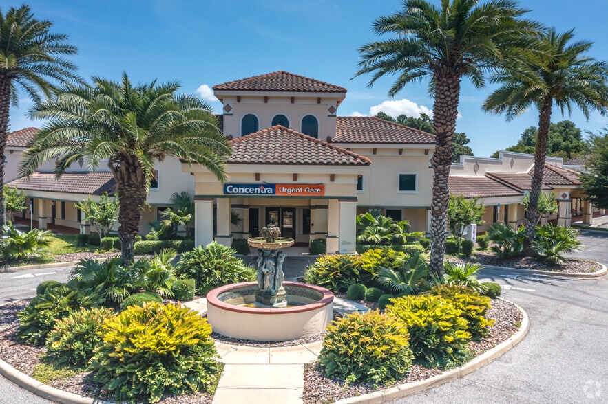 Primary Photo Of 210 S Lake St, Leesburg Medical For Lease