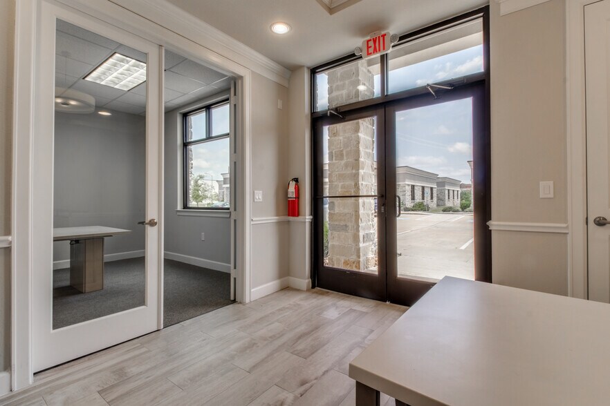 More Photos Of 830 Julie Rivers Dr, Sugar Land Medical For Sale